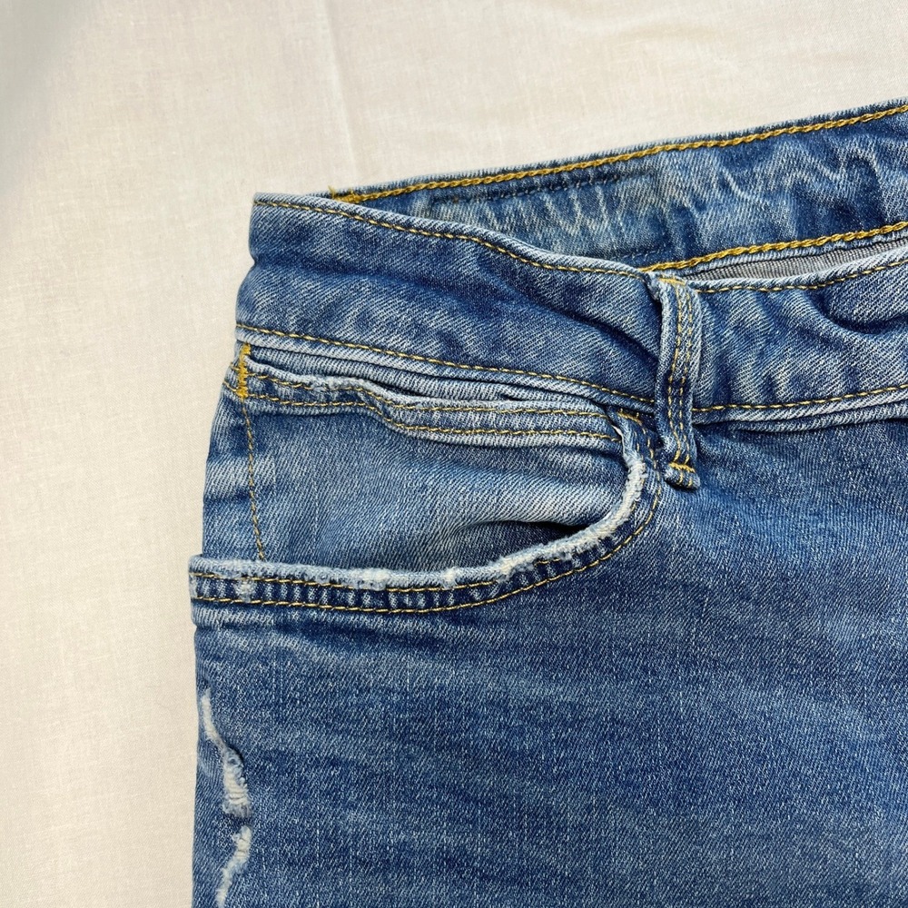 Wrangler Jeans Womens 12x30 Blue Excellent High Rise Bold Bootcut Distressed - Picture 7 of 13